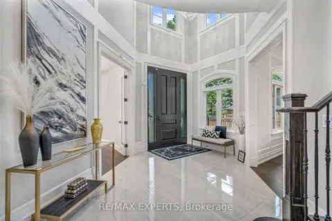 6131 Hillsdale Drive, ON L4A 3B7