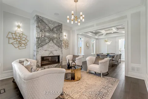 6131 Hillsdale Drive, ON L4A 3B7