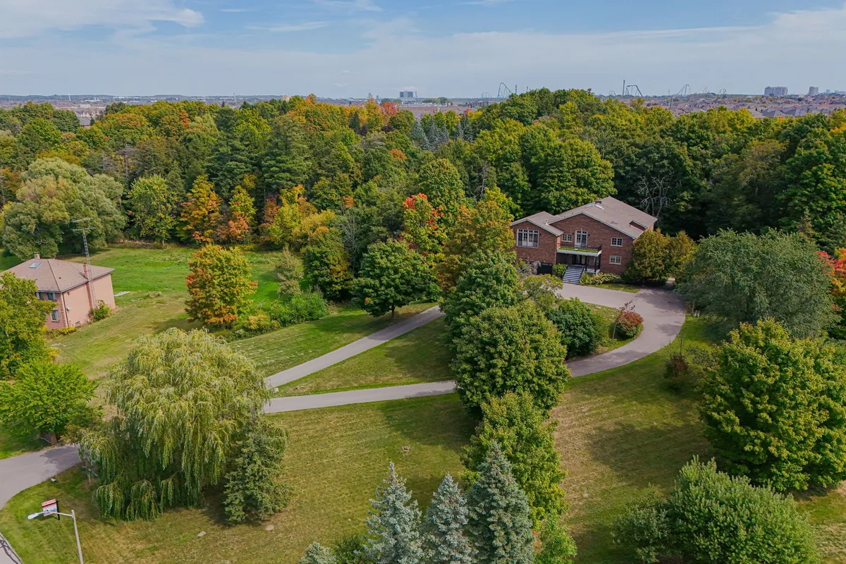 61 Petermar Drive, ON L4H 4X5