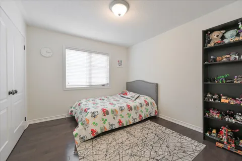 18 Kerr Lane, ON L4G 0E5