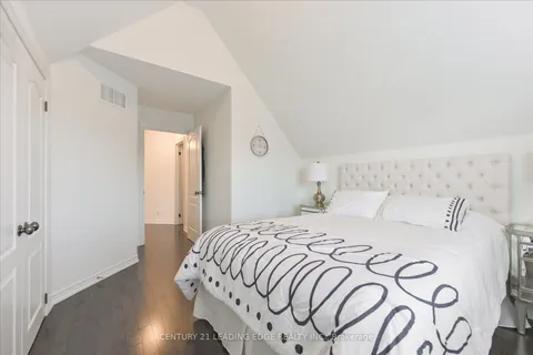 18 Kerr Lane, ON L4G 0E5