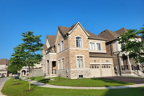 10 Hamster Crescent, ON L4G 3G7