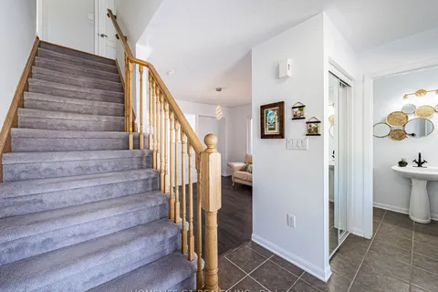 23 Davidson Drive, ON L9R 0E4