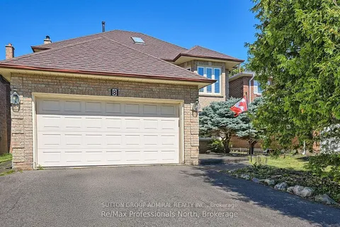 8 Elmsley Drive, ON L4C 8N1