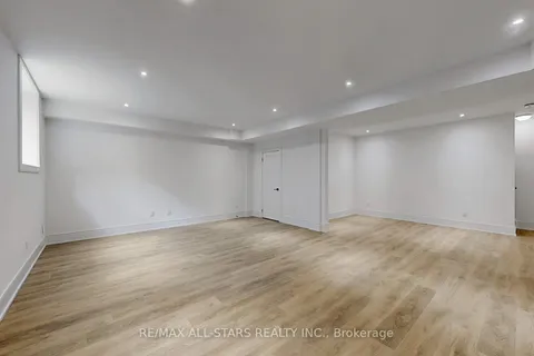 3 Lois Torrance Trail, ON L9P 0R9