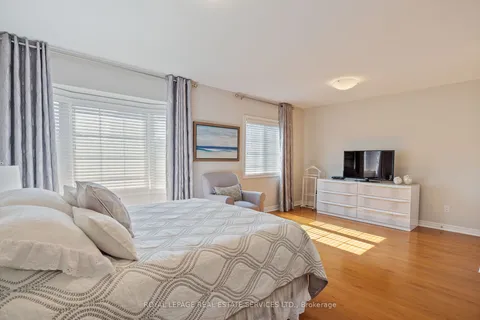 140 Kingsbridge Circle, ON L4J 8P2