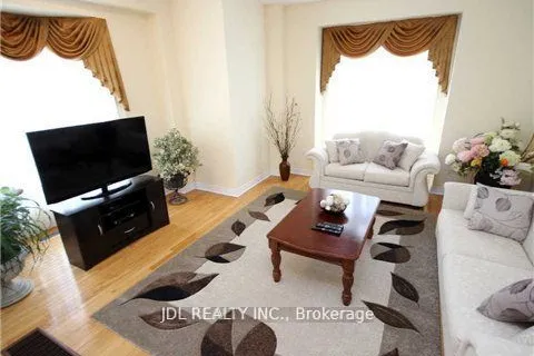 1919 Bur Oak Avenue, ON L6E 1W3