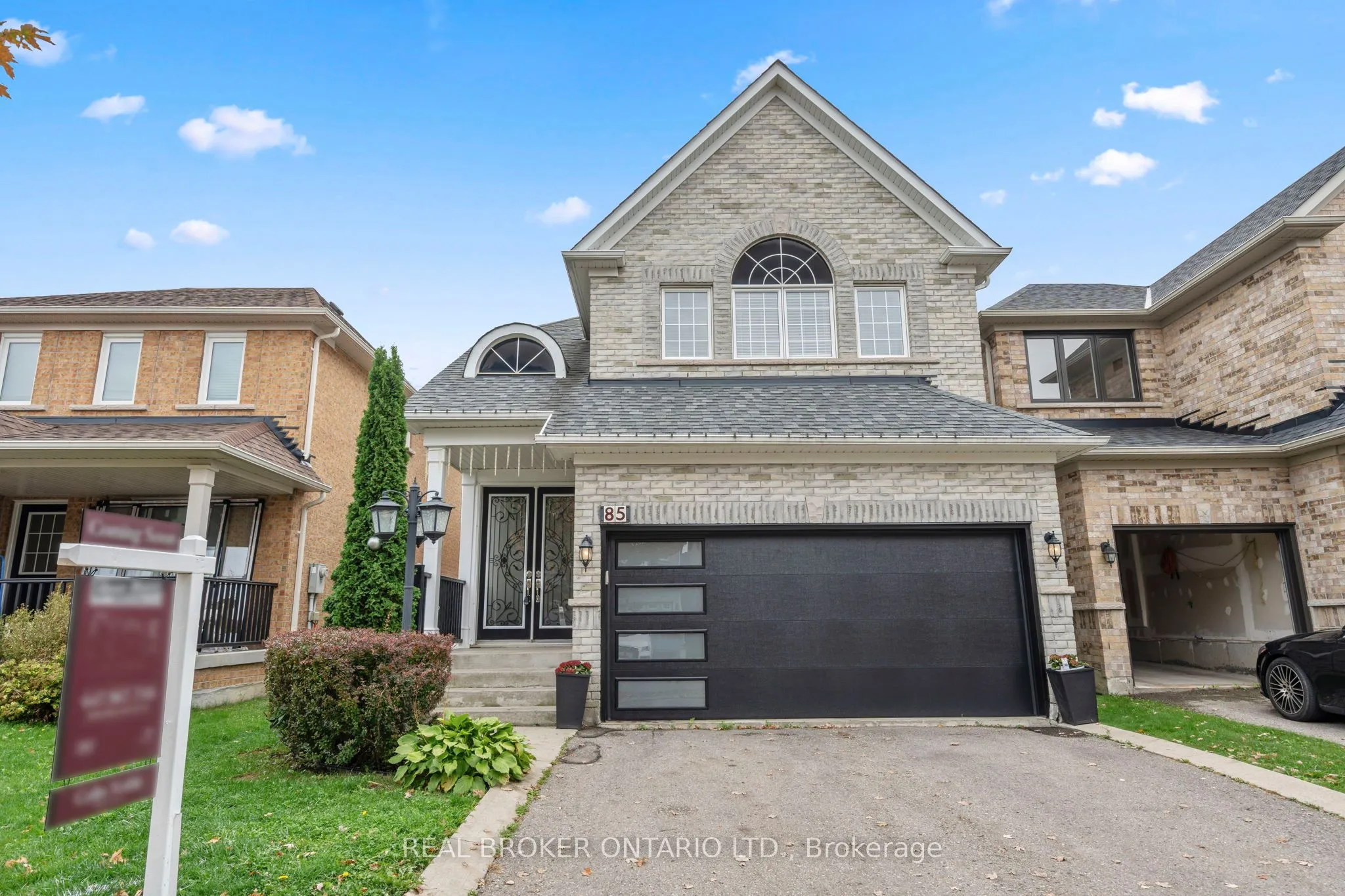 85 Laurier Avenue, ON L4E 4P7