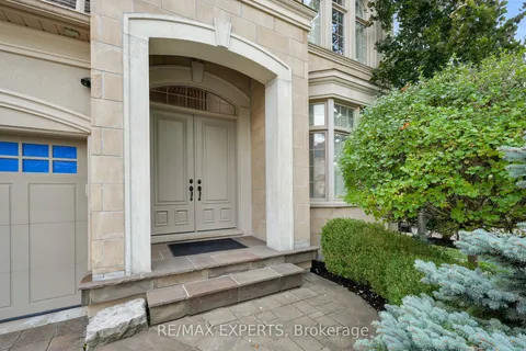 134 Orleans Circle, ON L4H 0V3