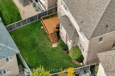 134 Orleans Circle, ON L4H 0V3