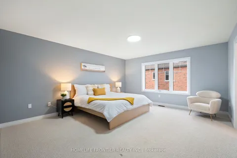 227 Inverness Way, ON L3Z 0W6