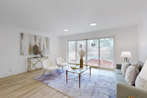 21 Chestnut Court, ON L4G 4A4