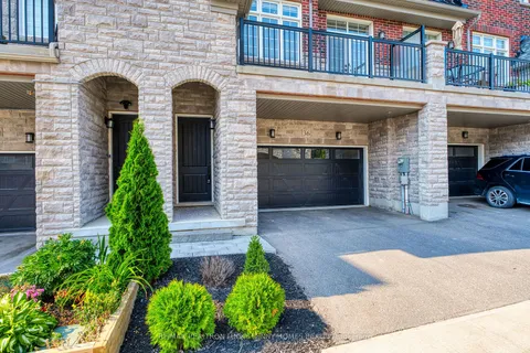 36 Creekvalley Lane, ON L6C 0Y7