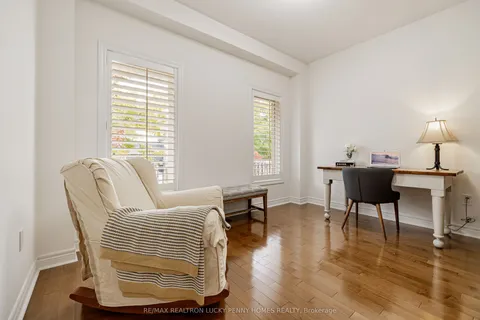 16 Haverhill Terrace, ON L4G 7R7