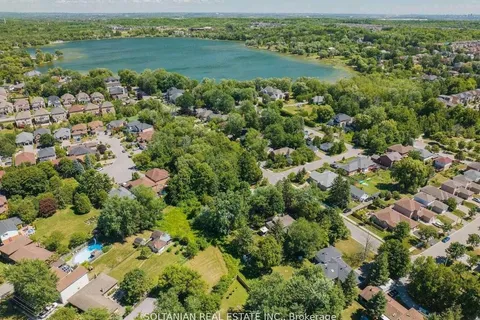 66 Lakeland Crescent, ON L4E 2Z9