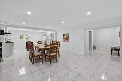 69 Wade Gate, ON L4J 5X5