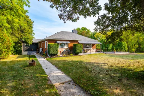 63 The Queensway N N/A, ON L4P 0L2