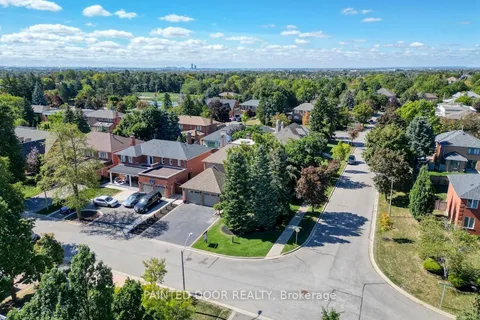 6 Colton Crescent, ON L4L 3L7