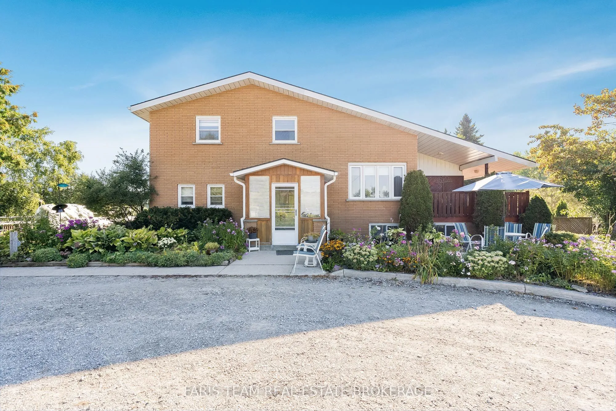 6695 10 Side Road, ON L0L 1K0