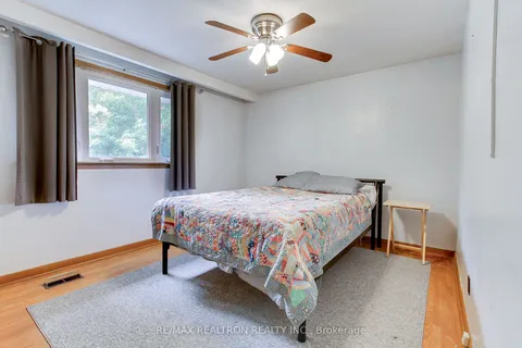 157 Maplegrove Avenue, ON L3Z 1S9