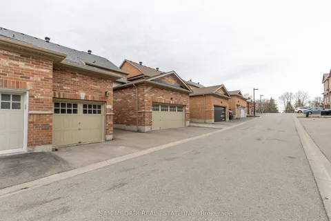 3 Henry Bauer Avenue, ON L6C 0W8