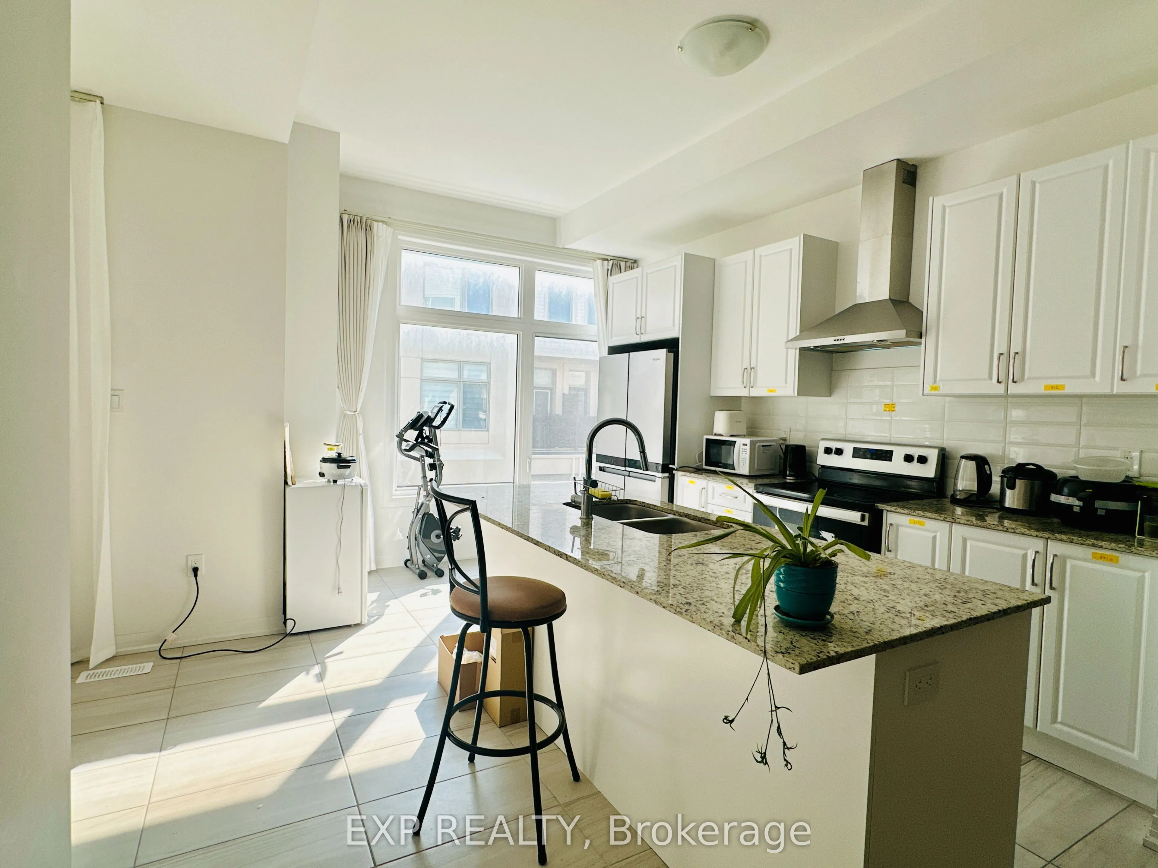 Att/Row/Townhouse interior view at 27 Albert Firman Lane Markham