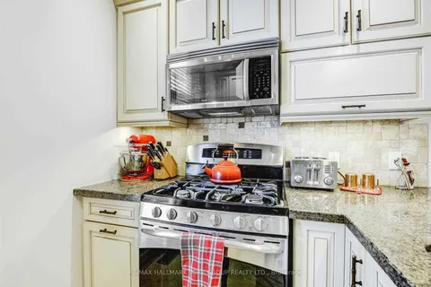 6 Church Street, ON L0G 1T0