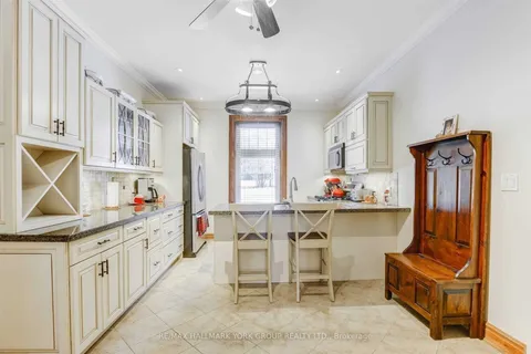 6 Church Street, ON L0G 1T0