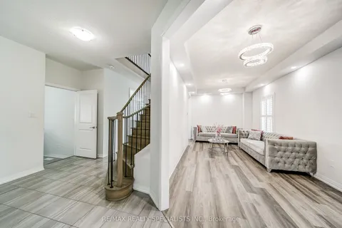 259 Chelsea Crescent, ON L3Z 4G7