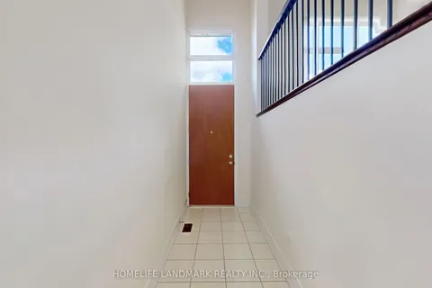 9180 Bathurst Street, ON L4J 0K1