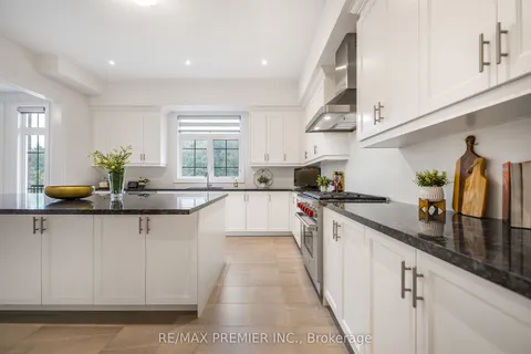 30 Enclave Court, ON L4H 4V9