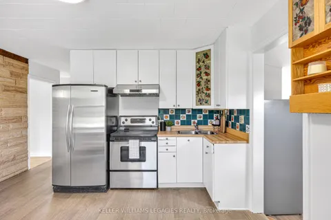 9 Centre Road, ON L0E 1N0