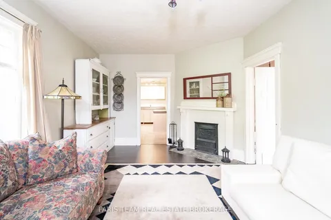 105 Barrie Street, ON L9S 2C9