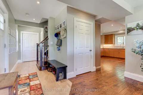 315 Cotter Street, ON L3Y 3X9