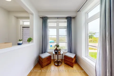 127 Decast Crescent, ON L6B 1N8