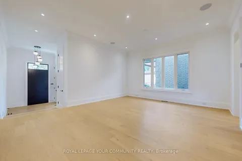 45 Drynoch Avenue, ON L4E 3E7