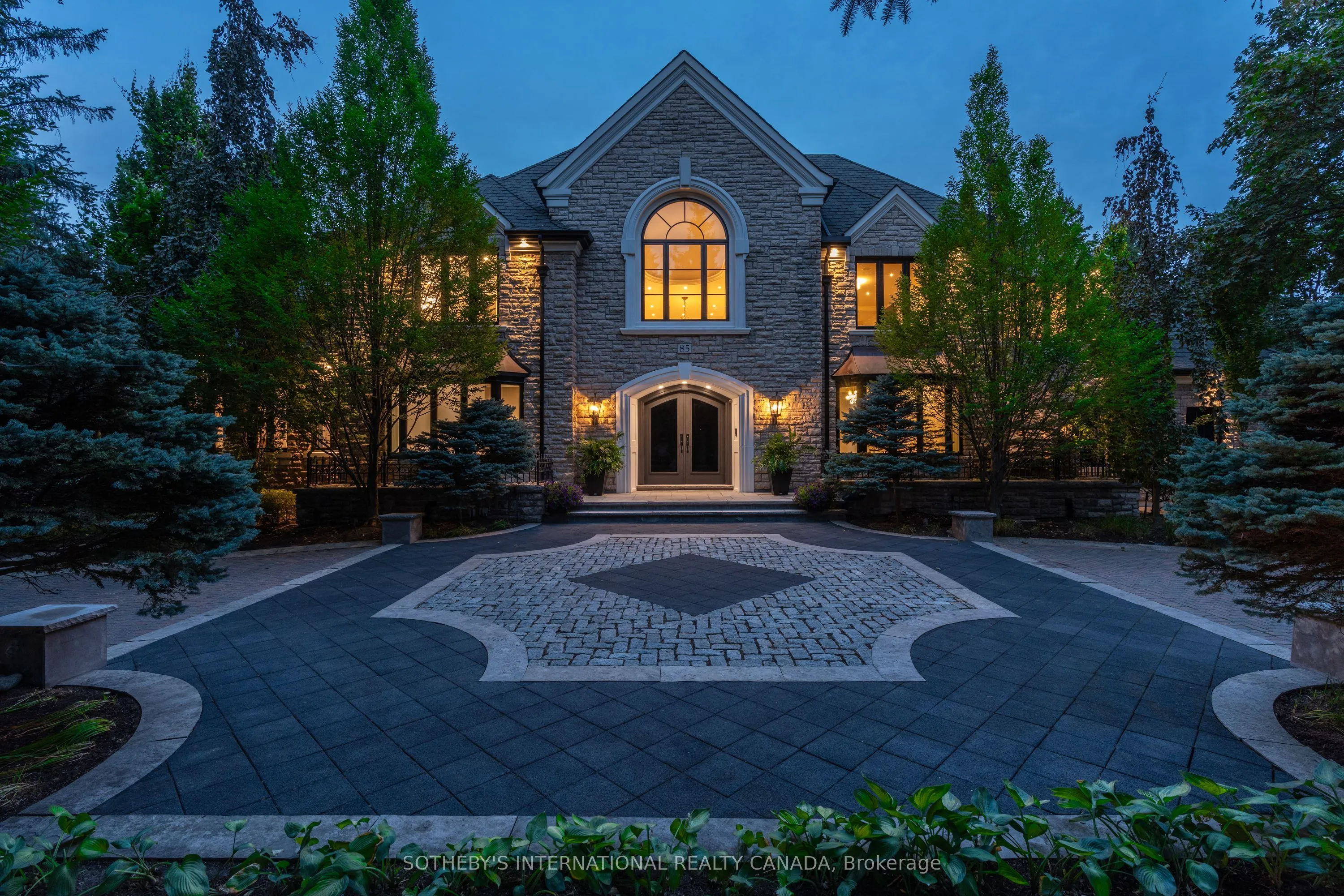 85 Cowan Drive, ON L4L 7H4