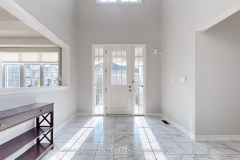 103 Beckett Avenue, ON M6L 2B3