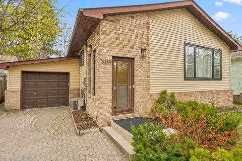 2059 Northern Avenue, ON L9S 1Z4