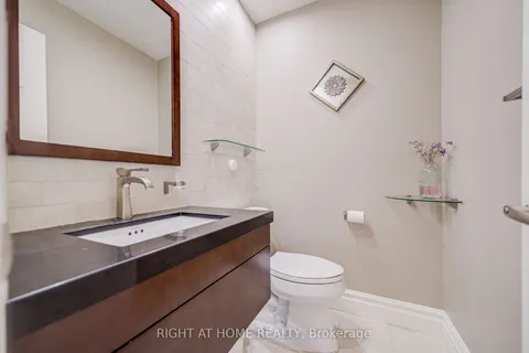 128 Carlyle Crescent, ON L4G 6P7