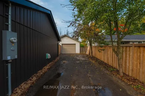 54 Virginia Boulevard, ON L0E 1N0