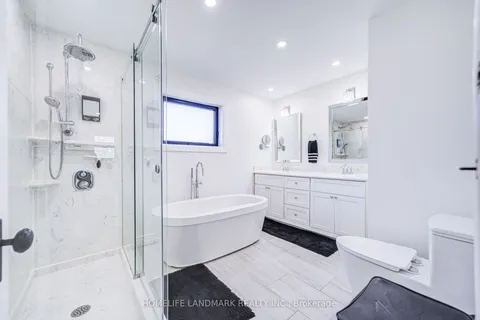 40 Harrison Avenue, ON L4G 1E1