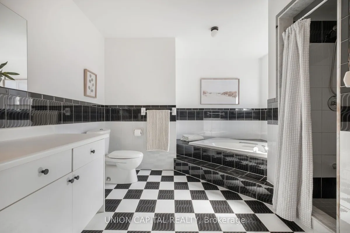 58 Horizon Court, ON L4B 3E8