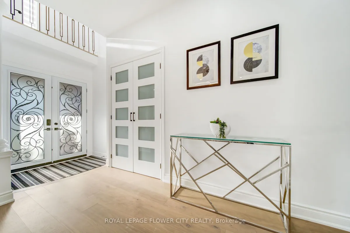 57 St Nicholas Crescent, ON L4H 3E5