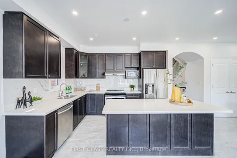 77 Diamond Jubilee Drive, ON L6B 0Y5