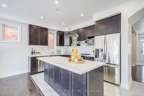 77 Diamond Jubilee Drive, ON L6B 0Y5