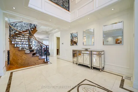 165 Krieghoff Avenue, ON L3R 1W2