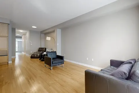 8 Moonseed Lane, ON L4E 1E7