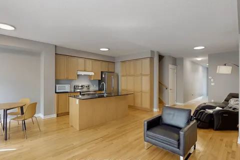 8 Moonseed Lane, ON L4E 1E7