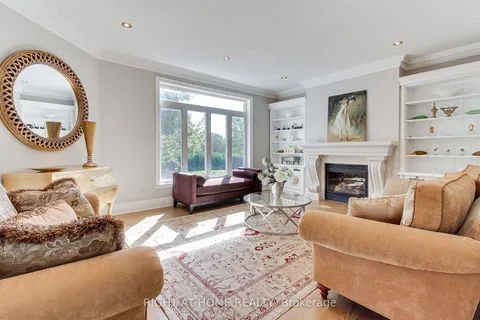 185 King High Drive, ON L4J 3N3